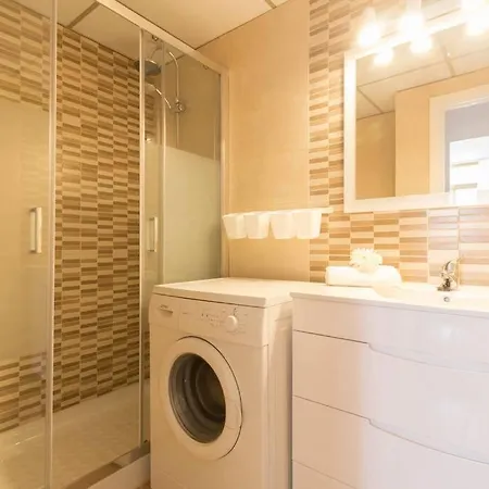 Complejo Residencial-cat-7 Apartment *